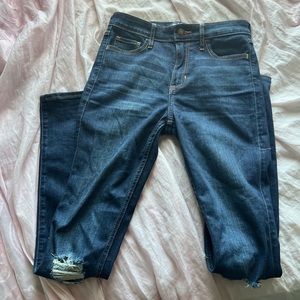 Hollister ripped skinny jeans
